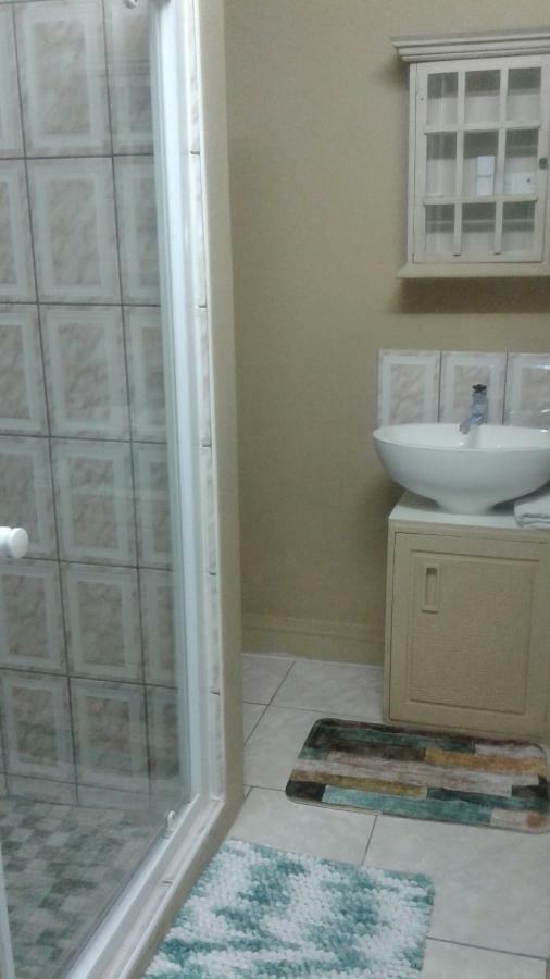 36 Df Strauss Street Appartement Kleinmond Buitenkant foto
